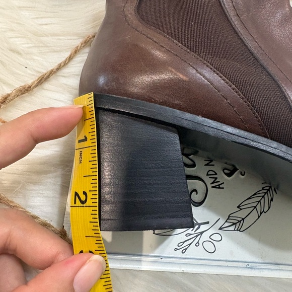 Stuart Weitzman Dark Brown Leather Western Booties EUC Sz 8 - Picture 9 of 11